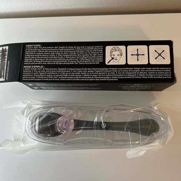 Brand new Nannette de Gaspe Roller Noir microneedling roller - Picture 4 of 8